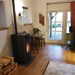 Oda ve Kahvaltı The Walnut Tree