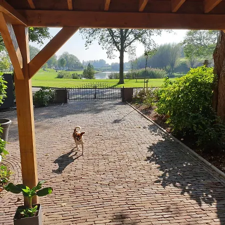 The Walnut Tree Frühstückspension 4*