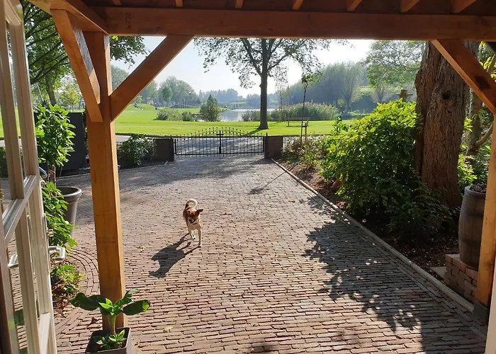 The Walnut Tree Nocleg ze śniadaniem 4*